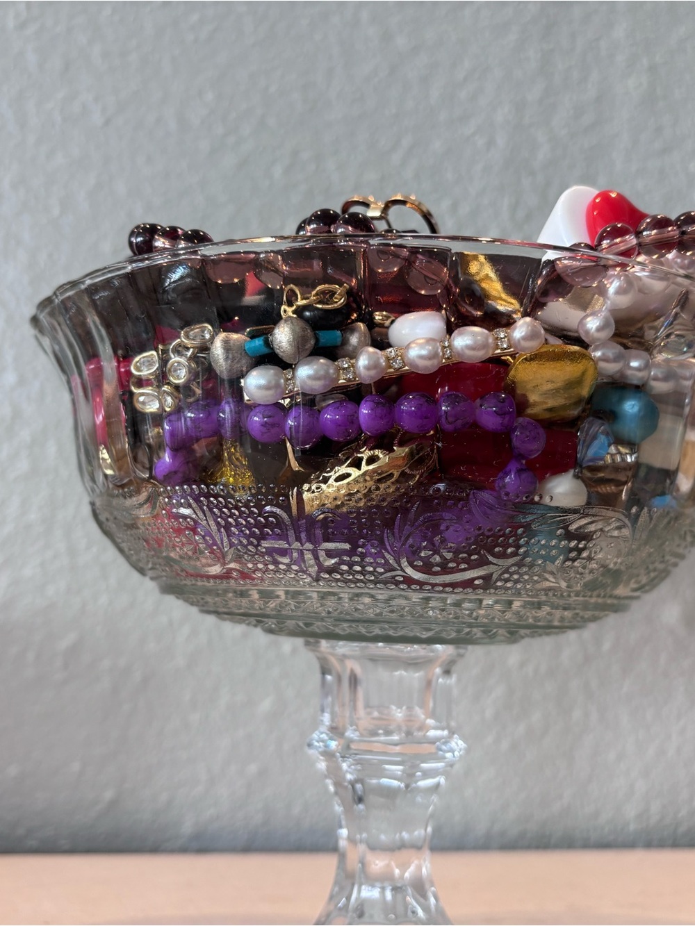 Alice in Wonderland Themed Mystery Jewelry Jar - Picture 6 of 14
